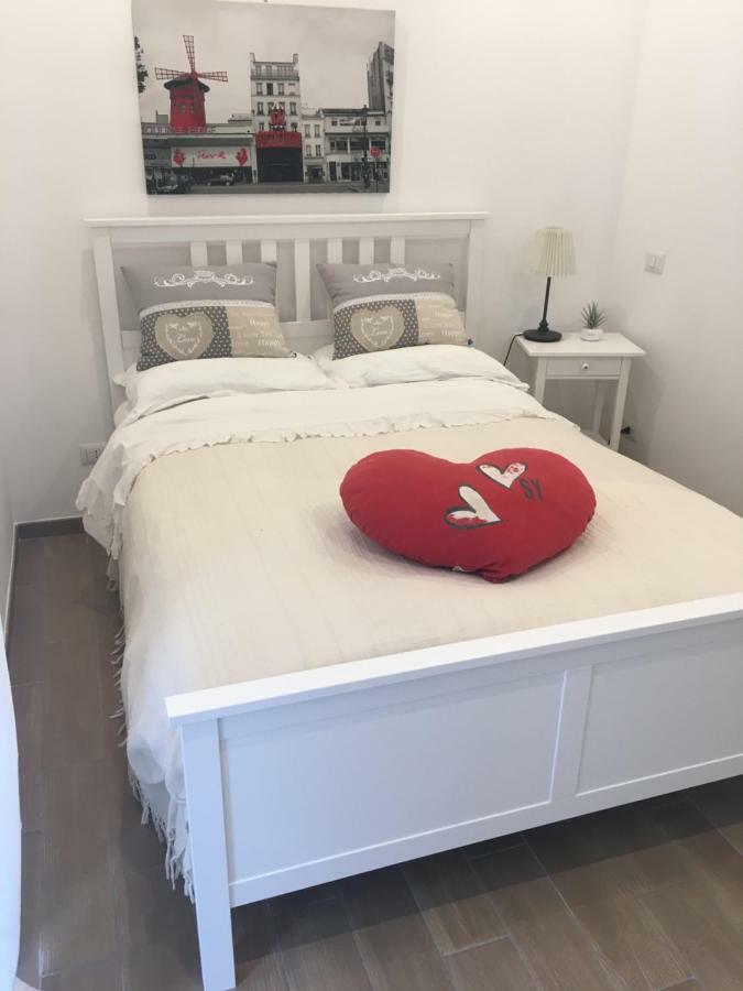 The Shabby House - Charming Seaside Retreat In Central Anzio, Steps From Beach And Train Station Экстерьер фото